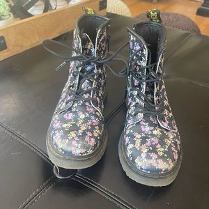Kids Dr. Martens Boots